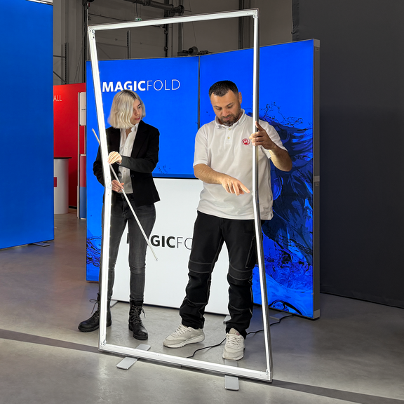 LED folding display MAGIC FOLD - assembly 3