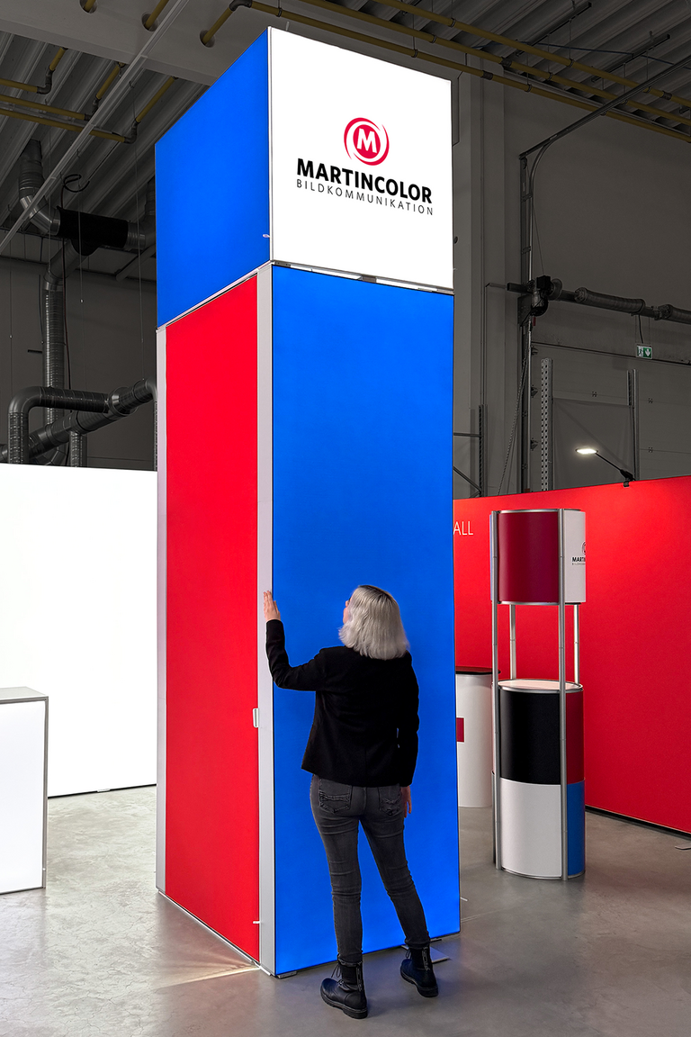 XL-Leuchtsäule - Maximale Fernwirkung durch die imposante Säulenhöhe von 4 Metern XL-Leuchtsäule - Maximale Fernwirkung durch die imposante Säulenhöhe von 4 Metern